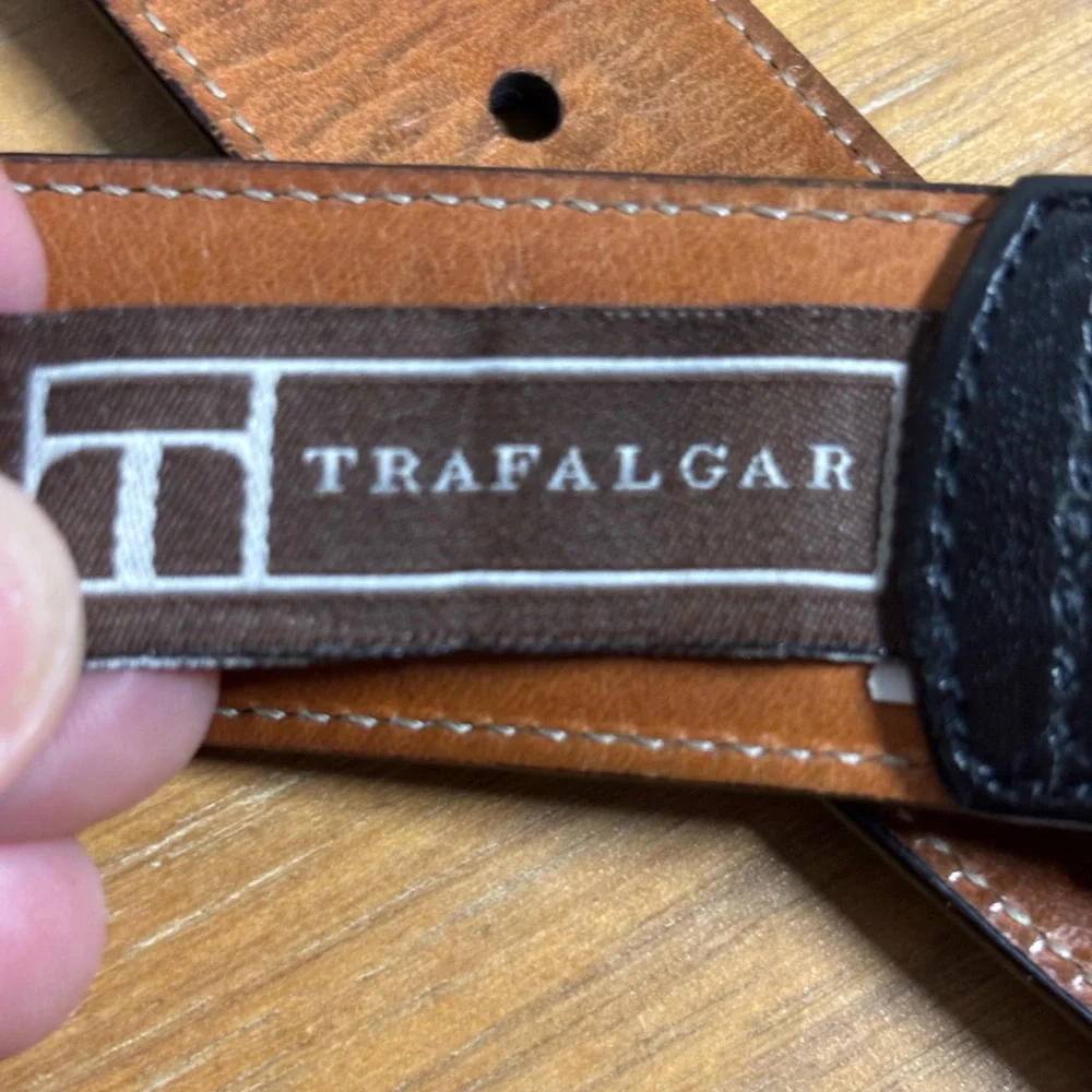 Trafalgar men’s cortina‎ black leather belt with gold buckle size 38